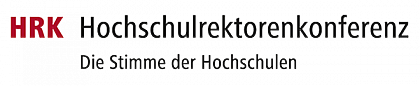 Logo HRK
[Bildbeschreibung: Auf weiem Hintergrund steht in dunkelrot "HRK" daneben steht in schwarz "Hochschulrektorenkonferenz" und darunter "Die Stimme der Hochschulen"]